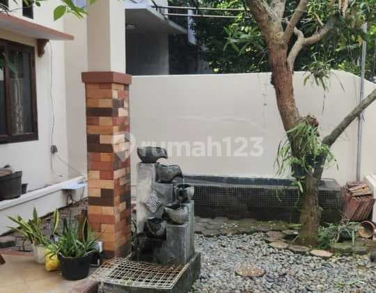 Dijual Rumah Cantik, SHM, semi furnitur Cibubur