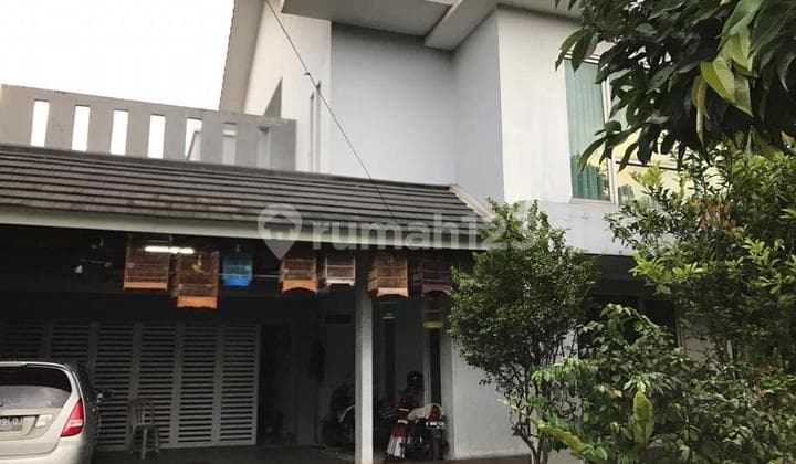 Dijual rumah bagus tanah besar buat keluarga mapan di Lebak bulus Jakarta selatan