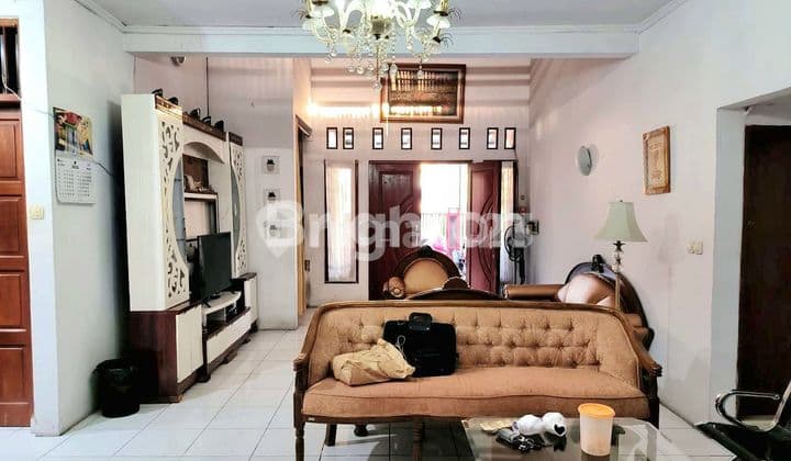 RUMAH TAMAN DUTA DEPOK