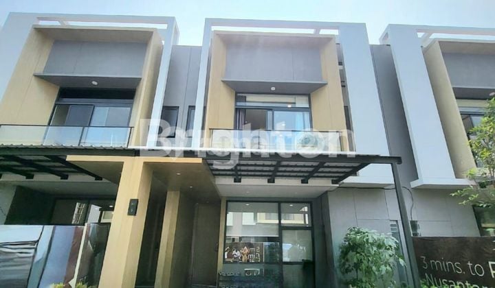 Rumah Mewah 2 Lantai dengan Fasilitas Lengkap di Tangerang