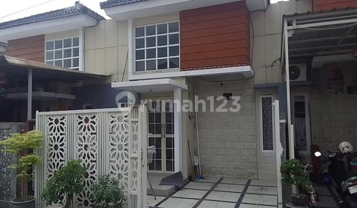 Rumah Murah Bagus Dekat dengan Pusat Perbelanjaan di Mojokerto