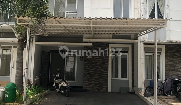 Disewakan Rumah 2 Lantai Siap Huni