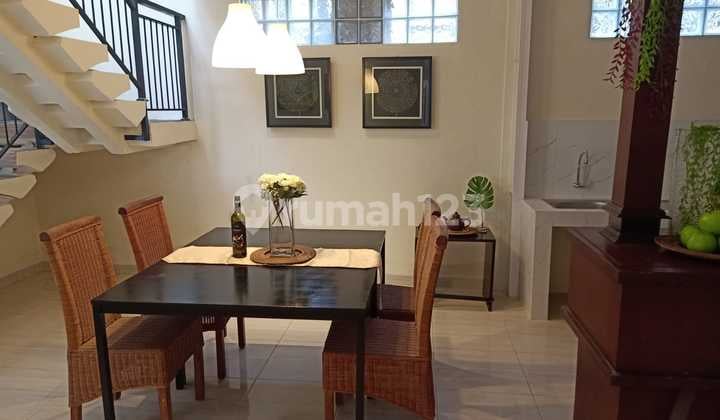 Dijual / Disewakan – Rumah Cantik Siap Huni Di Sayap Burangrang