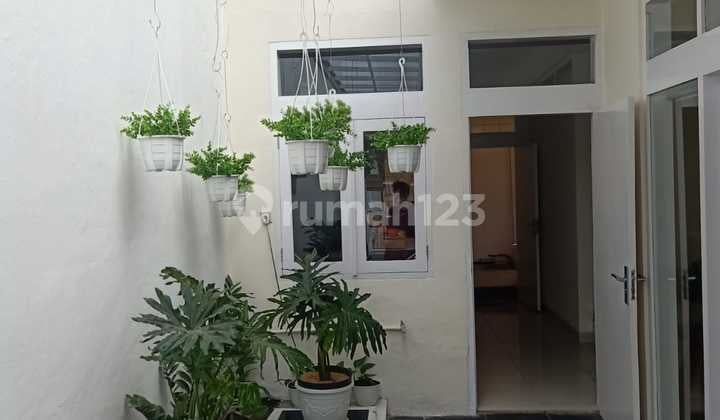 Dijual / Disewakan – Rumah Cantik Siap Huni Di Sayap Burangrang