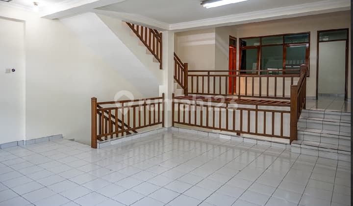 Ruko 3 Lantai Strategis - Sukaraja