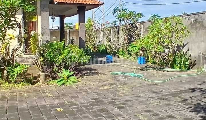 Gudang Jalan Raya Pering1 - Gianyar Strategis