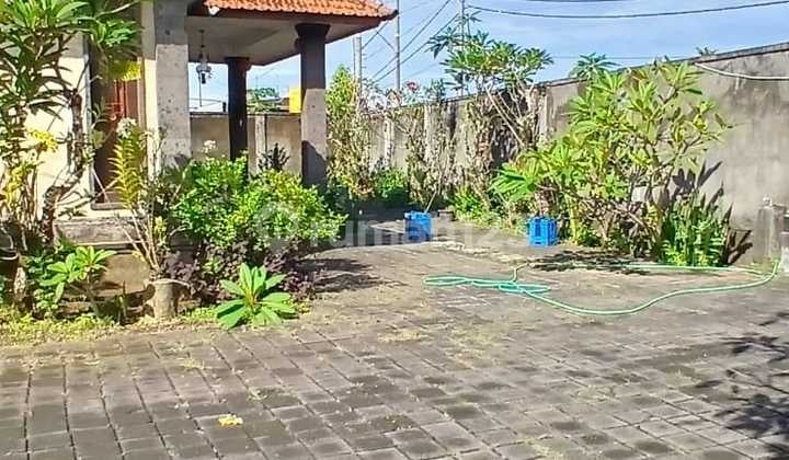 Gudang Jalan Raya Pering1 - Gianyar Strategis