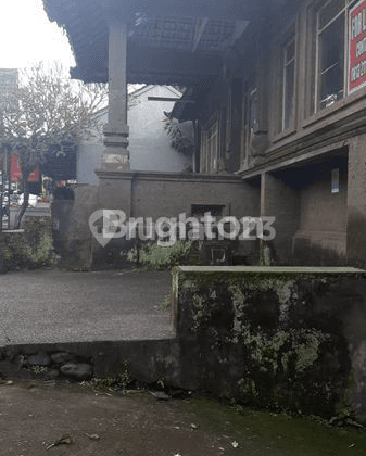 Ruko Dengan Lokasi Yang Sangat Strategis Di Daerah Pengosekan Ubud