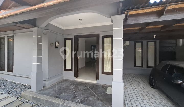 Rumah Taman Griya Murah 4 Kamar Tidur Design Modern