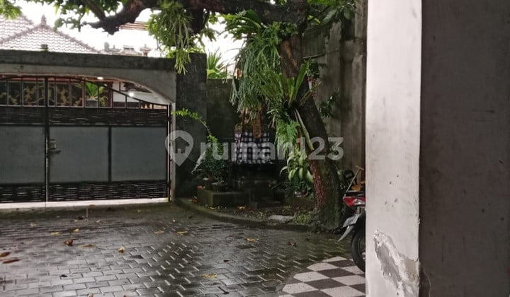 House Floor 3 Rice Field View Rare in Trengguli Denpasar