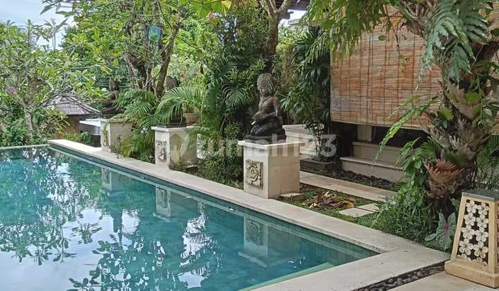Dijual Villa 3Lantai di Jimbaran