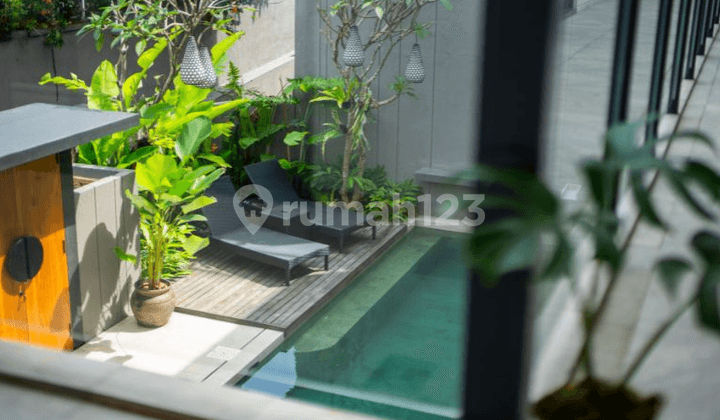 Leasehold and Rental of a Beautiful 3-Story Villa in Mangelak, Ungasan, Badung