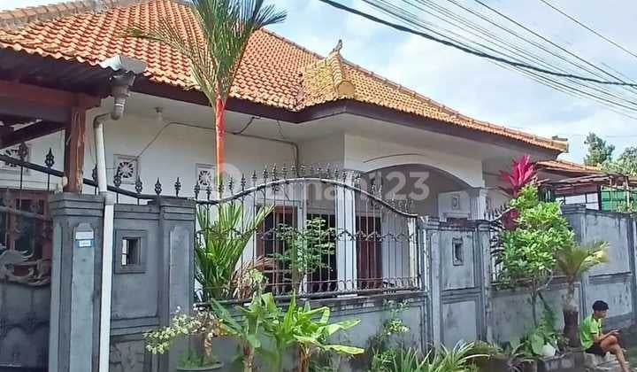 For Sale Large Denbar House