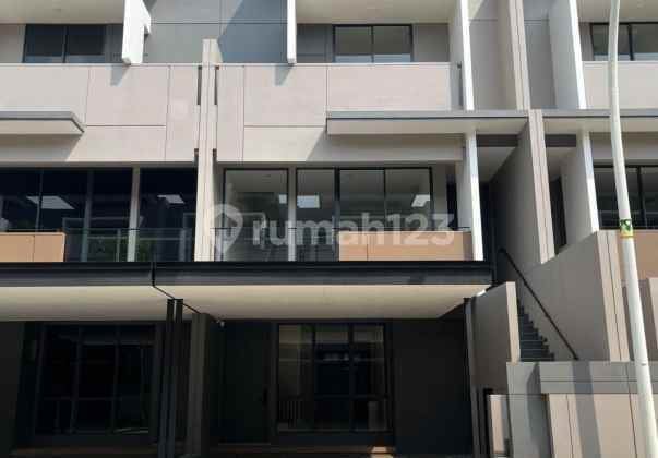 Asya Cluster Kelimutu Wide House 7 with 3BR 3 Bathrooms Neat Ready to Live In