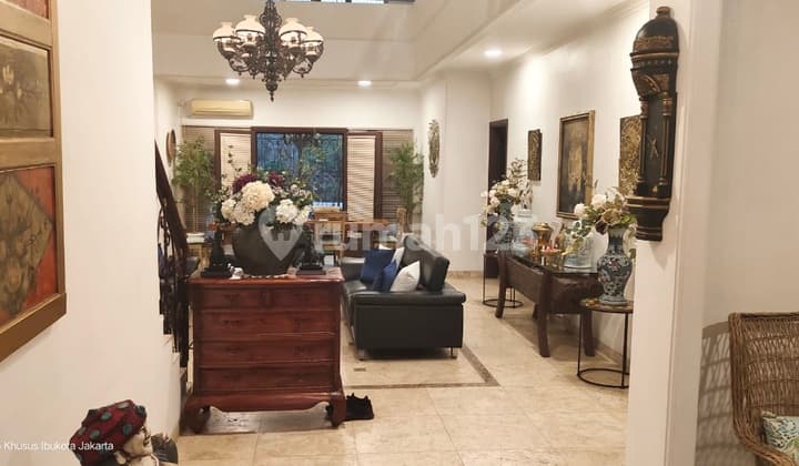 Dijual Rumah 2 Lantai Private Pool Di Pejaten Jakarta Selatan