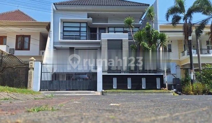 Rumah Favorit 2.5 LT di Galaxy Bumi Permai Surabaya
