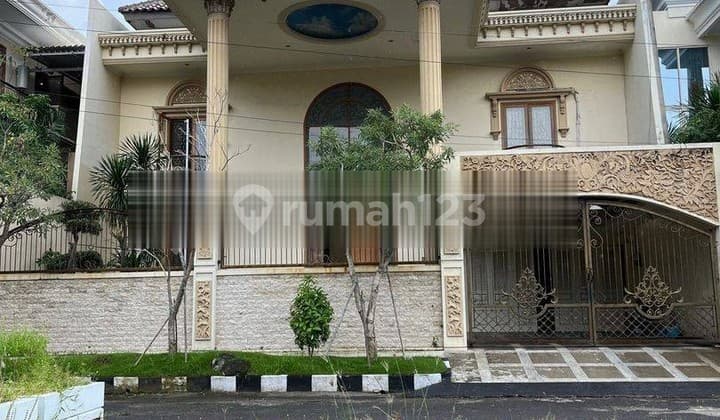 Rumah Mewah Klasik di Margorejo Indah Siap Huni,Shm.