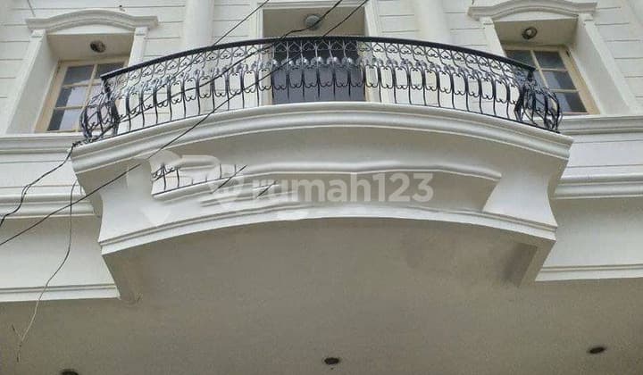 Ruko 4 Lantai, Istimewa Siap Pakai Mampang Prapatan Jakarta