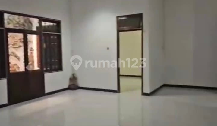 Wisma Mukti/Klampis Semolo SHM, 1 Lantai Jual Cepat.