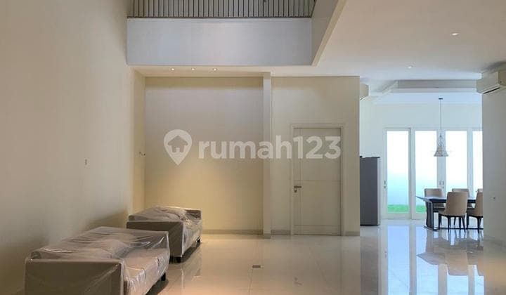 Rumah Mewah SHM, Furnished Siap Huni Jemursari.