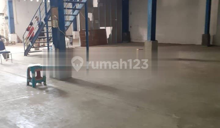 Gudang SHM di Kalimas Hilir Surabaya, Rangka Baja Lantai 2.