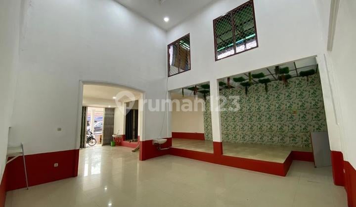 Dijual Ruko 1.5 Lantai Karang Tengah Sangat Strategis Termurah SHM Nego Bebas Banjir