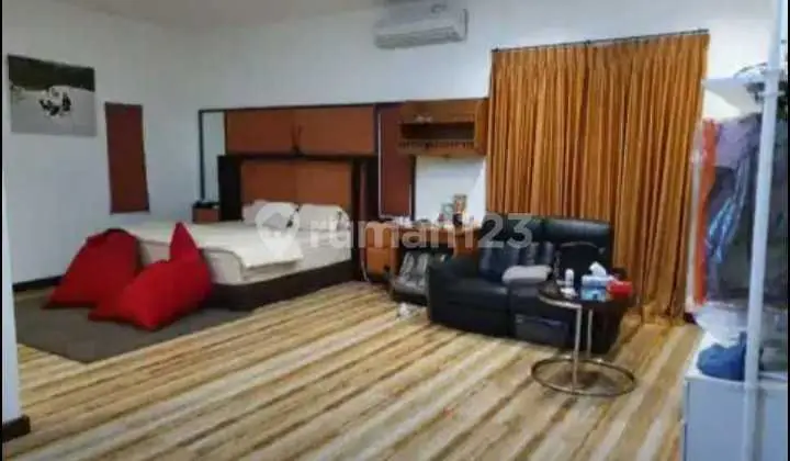 Dijual Rumah 2 Lantai Siap Huni Strategis Termurah SHM Nego