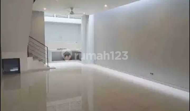 Dijual Rumah 2 Lantai Siap Huni Taman Ratu Kebon Jeruk Termurah Strategis SHM Nego