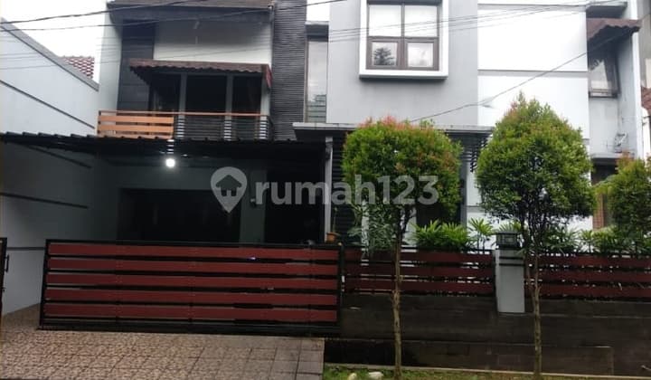 Dijual Rumah 2,5 Lantai Bintaro Sektor 3 Termurah Super Strategis Shm