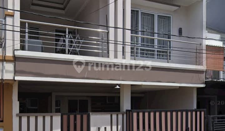 Dijual Rumah Mewah Cluster Siap Huni 2 Lantai Furnished Termurah Strategia SHM Nego