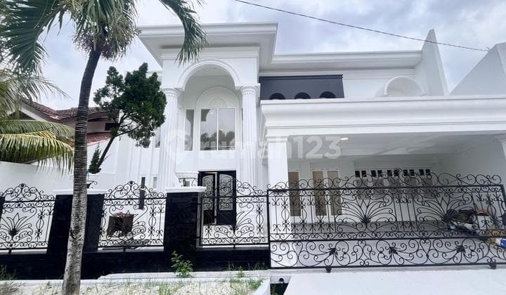 Rumah di Eramas 2000 Mewah 2 Lantai Penggilingan Jakarta Timur