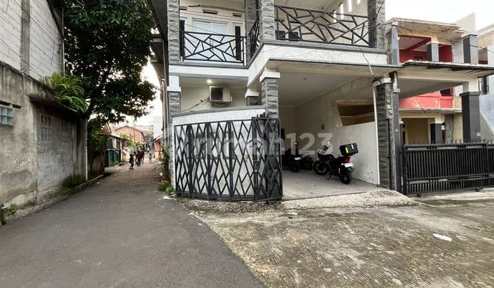 Rumah Semi Furnished SHM di Taman Mini, Jakarta Timur