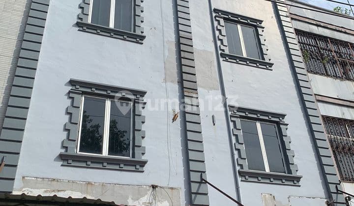 Ruko Gandeng (2ruko) 3 Lantai Lokasi Sangat Strategis di H Yamin Medan Timur