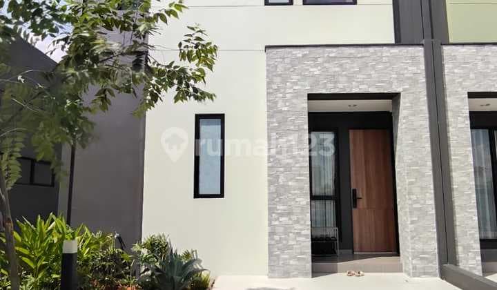 Rumah Bagus Minimalis Modern 2 Lantai Di Lokasi Strategis Bebas Banjir