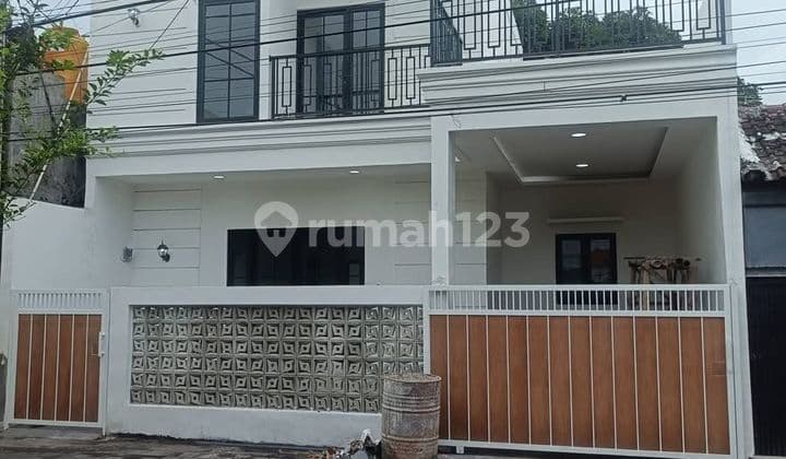 Rumah Baru 2 Lantai One Gate System di Sidakarya