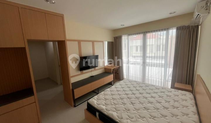 Rumah Luas 2 Lantai Fully Furnished One Gate System di Kuta Bali