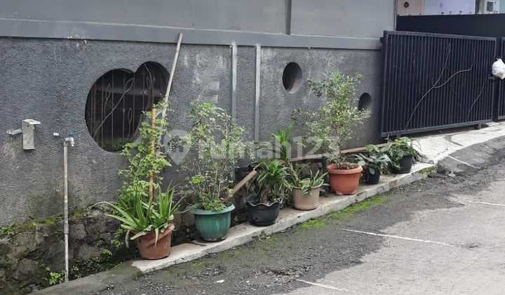 For Sale: 1-Story Hook House Ready to Occupancy, Sariwangi Complex with City View.
