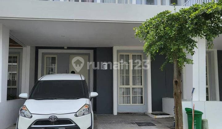 Rumah Modern Minimalis Dalam Cluster Tengah Kota Siap Huni