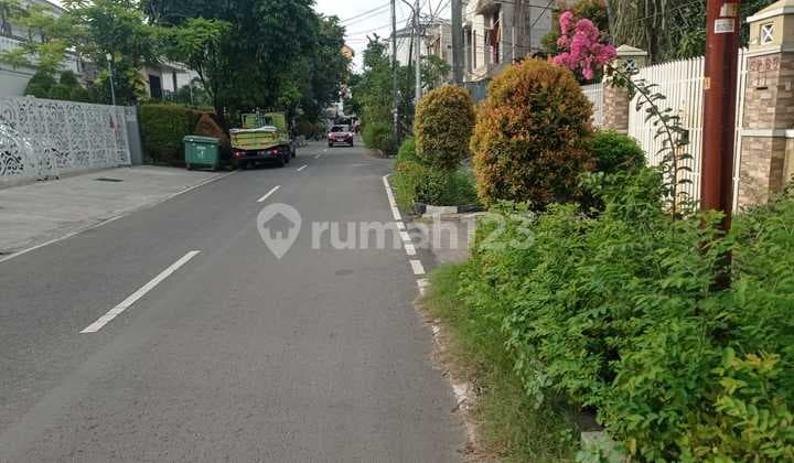 Murah. Rumah Tua Dihitung Tanah Area Cempaka Putih