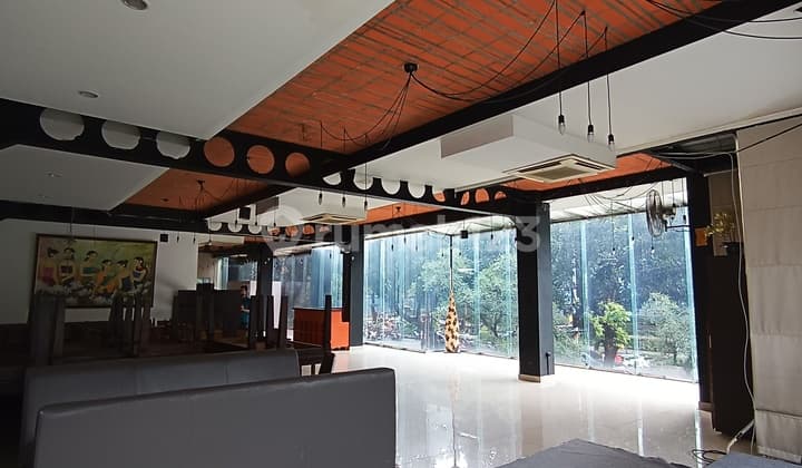 Gedung 5 Lantai Disewakan Menteng Sabang Jakarta Pusat