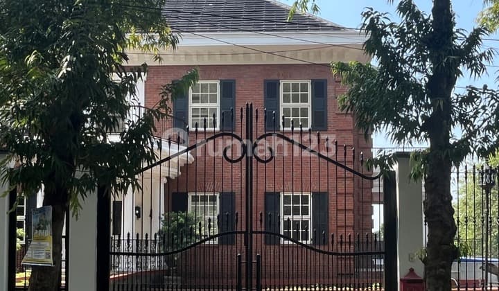 Dijual Rumah Bagus Elegan Mewah Cantik di Gajah Mungkur