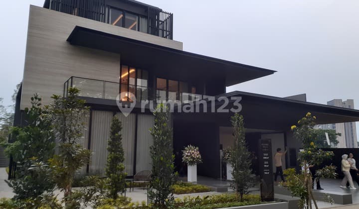 Rumah Mewah khusus Sultan VVIP di Botanic Villa BV19 Navapark BSD City view ke Botanic Park