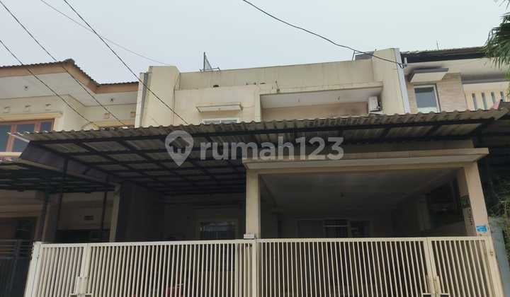 Rumah 2,5 Lantai di Metro Permata - Dekat McDonald's & Taman, Siap Huni