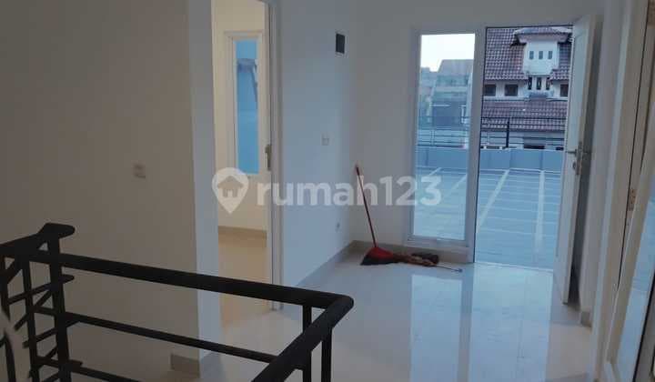 Jual Rumah Baru Bangun Minimalis