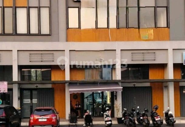 Ruko 2,5 Lt Siap Pakai Untuk Bisnis Cafe