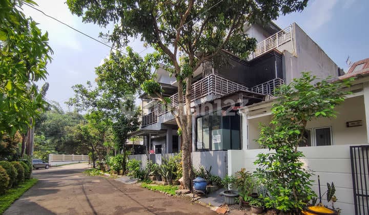 Cheap 2-Story House Grand Depok City For Sale Auction Price