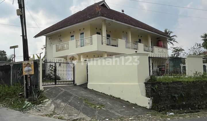 Rumah Siap Huni 2 Lantai Hook Jual Lelang Cisaat Sukabumi