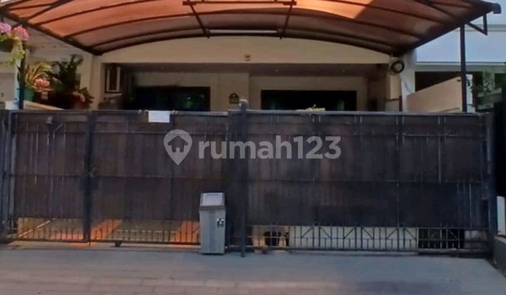 For Sale, Ready-to-Occupy House in Kelapa Gading