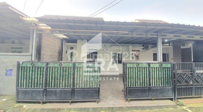 A Lush & Strategic SHM House in Graha Tonjong Asri, Bogor