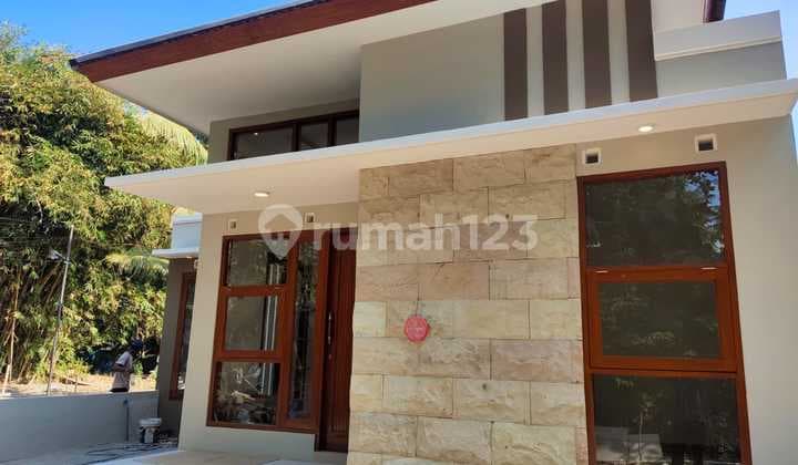 BEAUTIFUL HOUSE ONLY 300 MILLION NEAR PASEBAN SQUARE